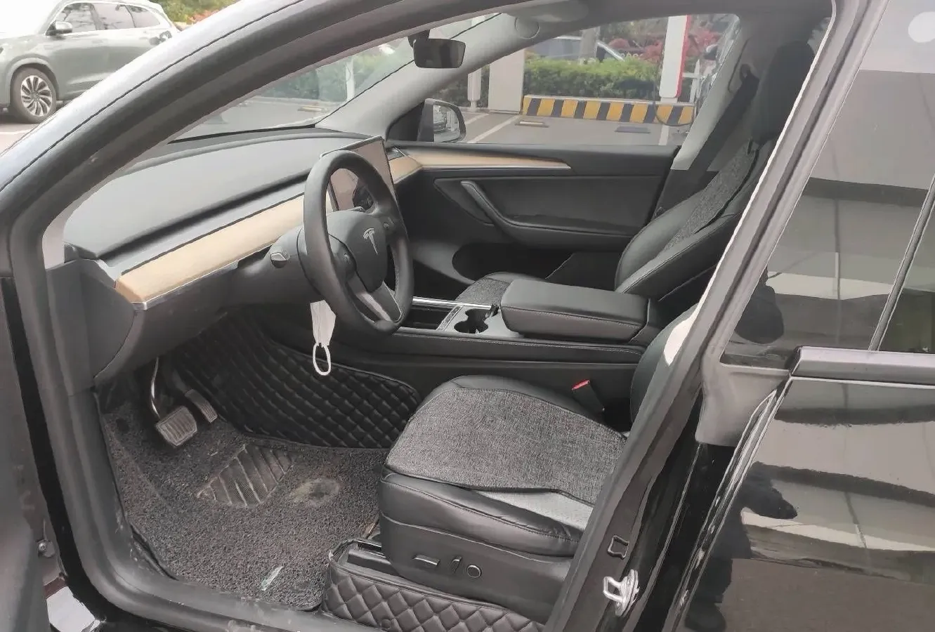 2022 Tesla Model Y BEV 60KWH,autocango,china used car exporter,china ev exporter,chinese used car exporter,chinese used ev exporter