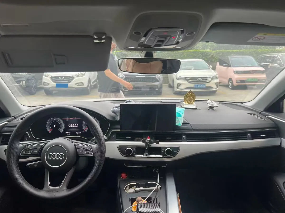 2023 Audi A4L 2.0T 190HP L4 7DCT,autocango,china used car exporter,china ev exporter,chinese used car exporter,chinese used ev exporter