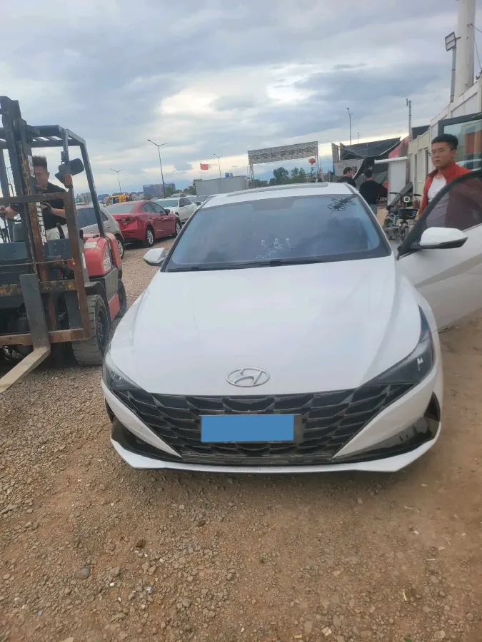 2021 Hyundai Elantra 1.5L 115HP L4 CVT,autocango,china used car exporter,china ev exporter,chinese used car exporter,chinese used ev exporter
