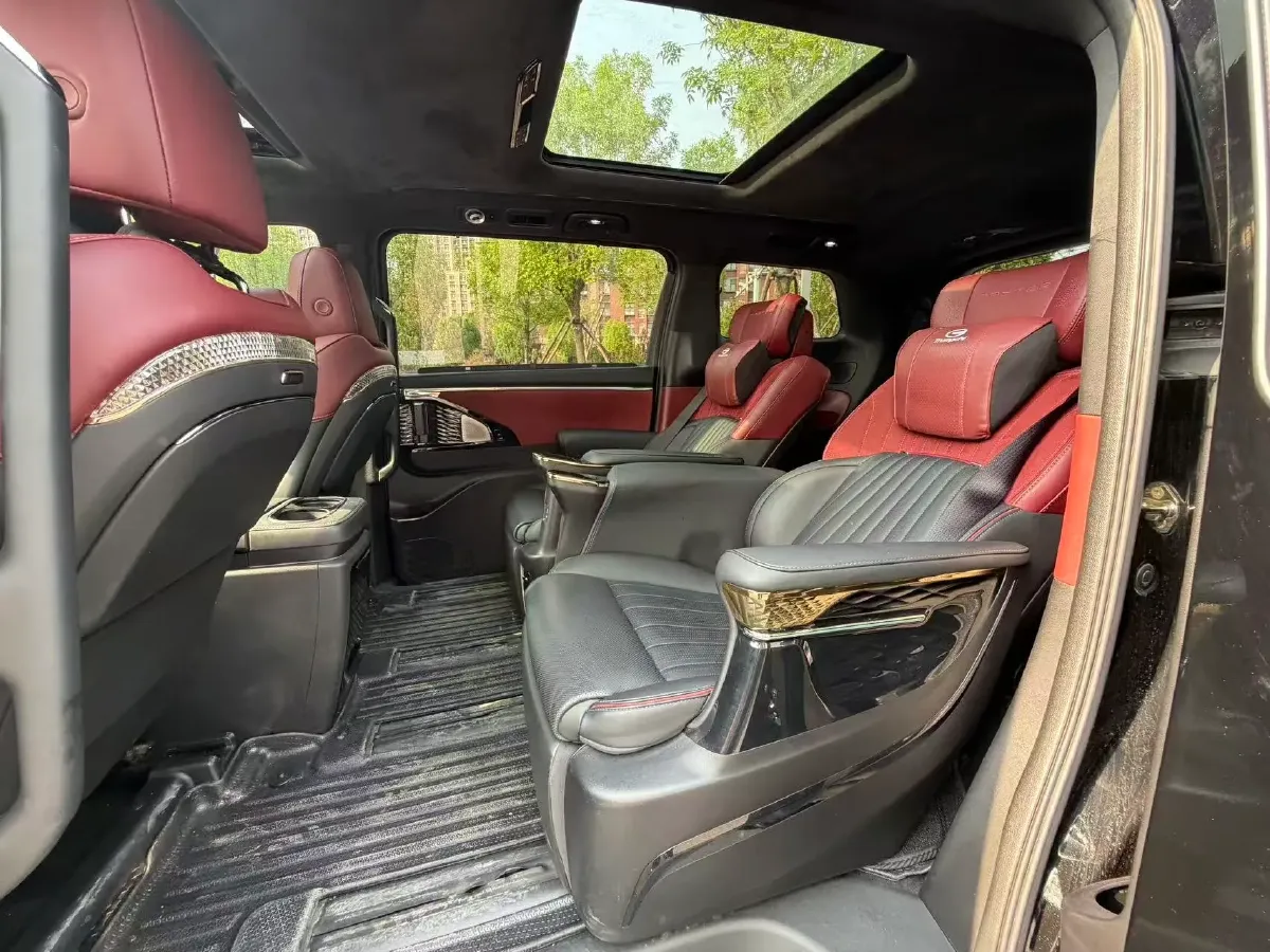 2023 GAC Trumpchi M8 2.0T 252HP L4 8AT,autocango,china used car exporter,china ev exporter,chinese used car exporter,chinese used ev exporter