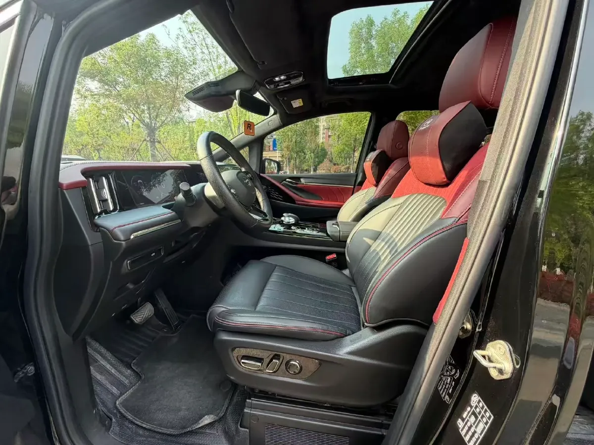 2023 GAC Trumpchi M8 2.0T 252HP L4 8AT,autocango,china used car exporter,china ev exporter,chinese used car exporter,chinese used ev exporter