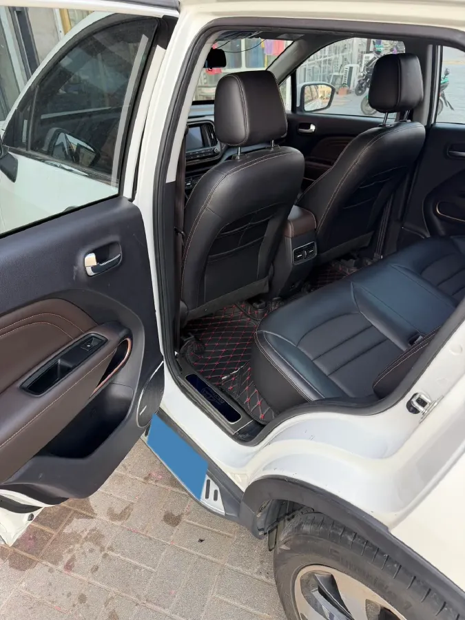 2017 GAC Trumpchi GS3 1.3T 137HP L4 6AT,autocango,china used car exporter,china ev exporter,chinese used car exporter,chinese used ev exporter