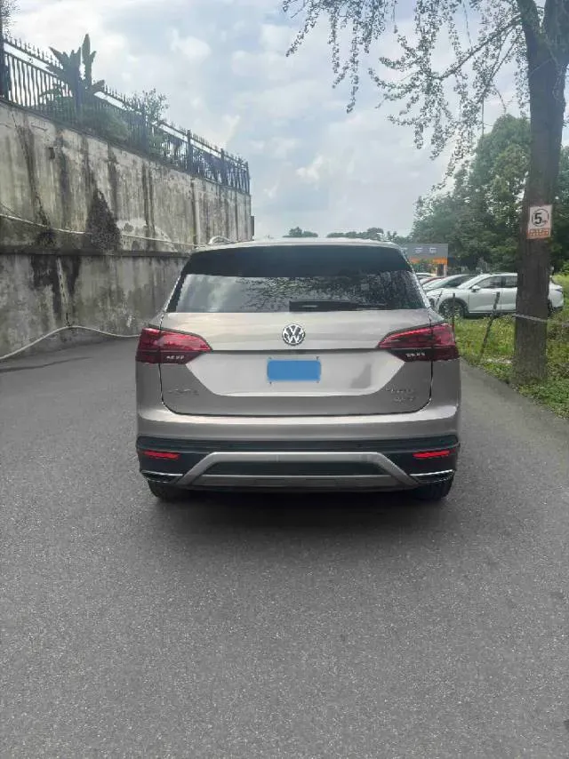 2019 Renault Koleos 2.0L 154HP L4 CVT,autocango,china used car exporter,china ev exporter,chinese used car exporter,chinese used ev exporter