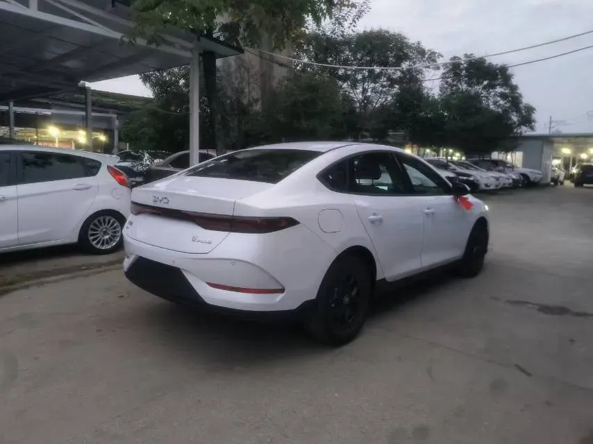 2025 BYD Qin Plus 1.5L 101HP L4 E-CVT PHEV 7.68KWH,autocango,china used car exporter,china ev exporter,chinese used car exporter,chinese used ev exporter