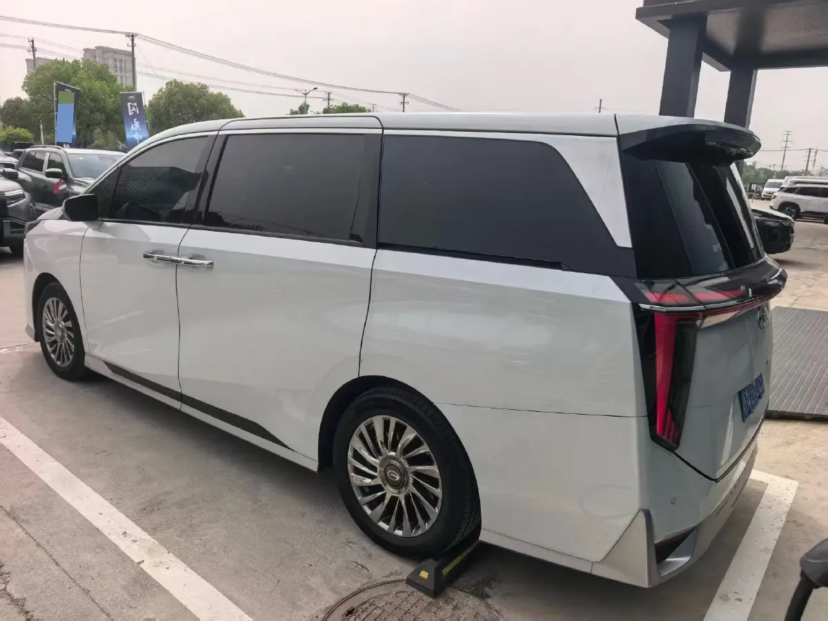 2024 GAC Trumpchi M8 2.0T 252HP L4 8AT,autocango,china used car exporter,china ev exporter,chinese used car exporter,chinese used ev exporter