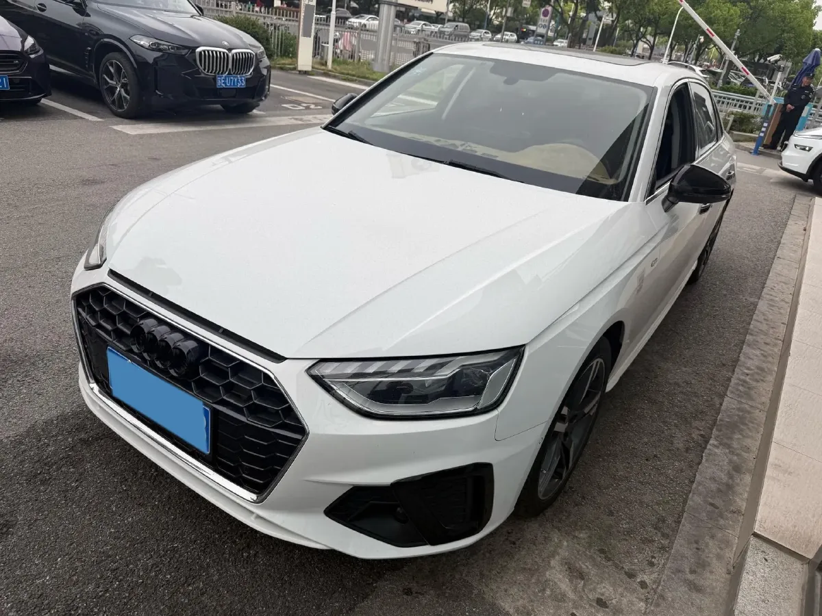 2020 Audi A4L 2.0T 190HP L4 7DCT,autocango,china used car exporter,china ev exporter,chinese used car exporter,chinese used ev exporter
