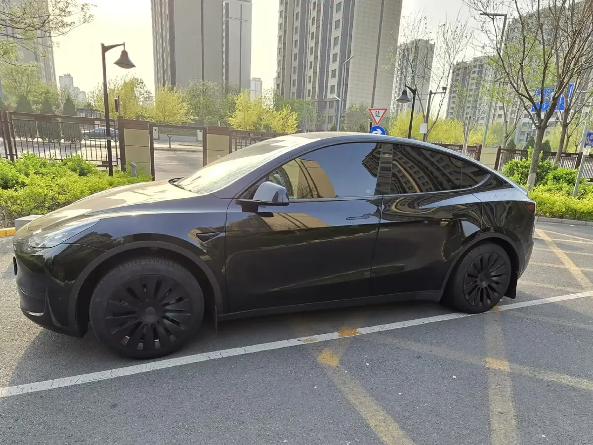 2022 Tesla Model Y BEV 60KWH,autocango,china used car exporter,china ev exporter,chinese used car exporter,chinese used ev exporter