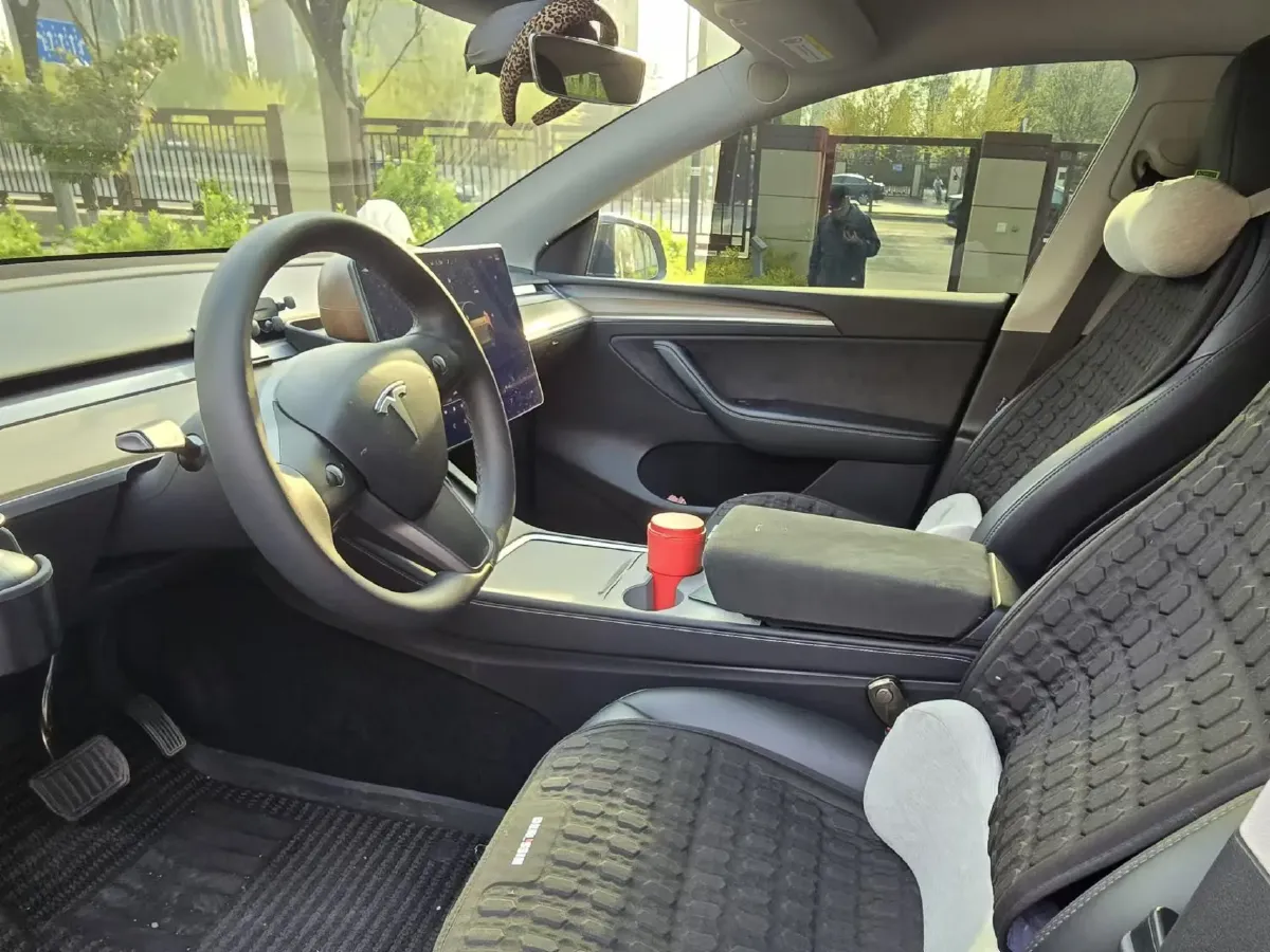 2022 Tesla Model Y BEV 60KWH,autocango,china used car exporter,china ev exporter,chinese used car exporter,chinese used ev exporter