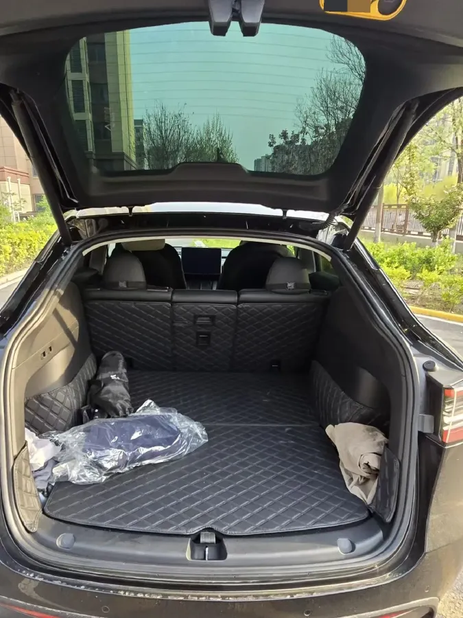 2022 Tesla Model Y BEV 60KWH,autocango,china used car exporter,china ev exporter,chinese used car exporter,chinese used ev exporter