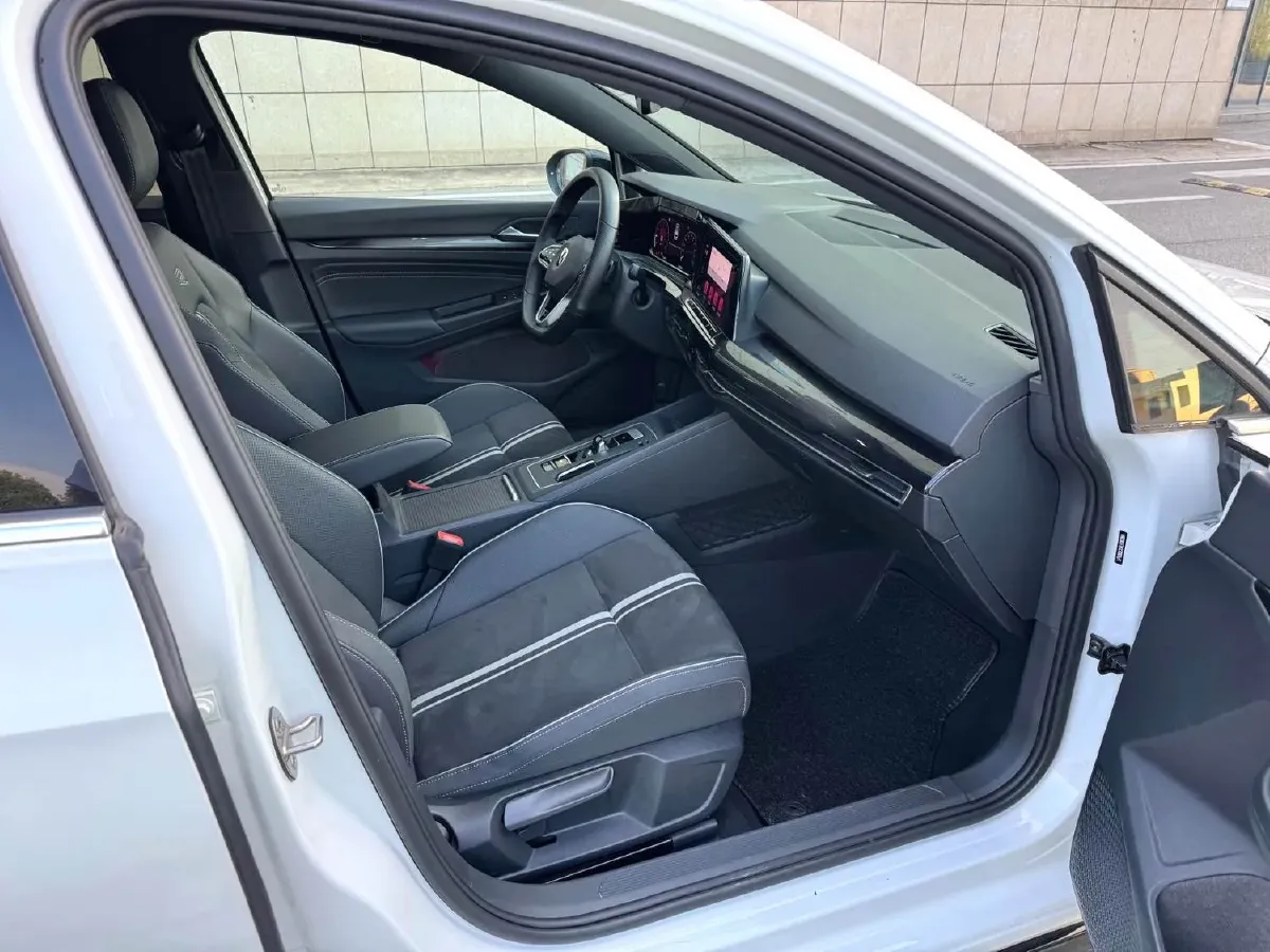 2021 Volkswagen Golf 1.4T 150HP L4 7DCT,autocango,china used car exporter,china ev exporter,chinese used car exporter,chinese used ev exporter