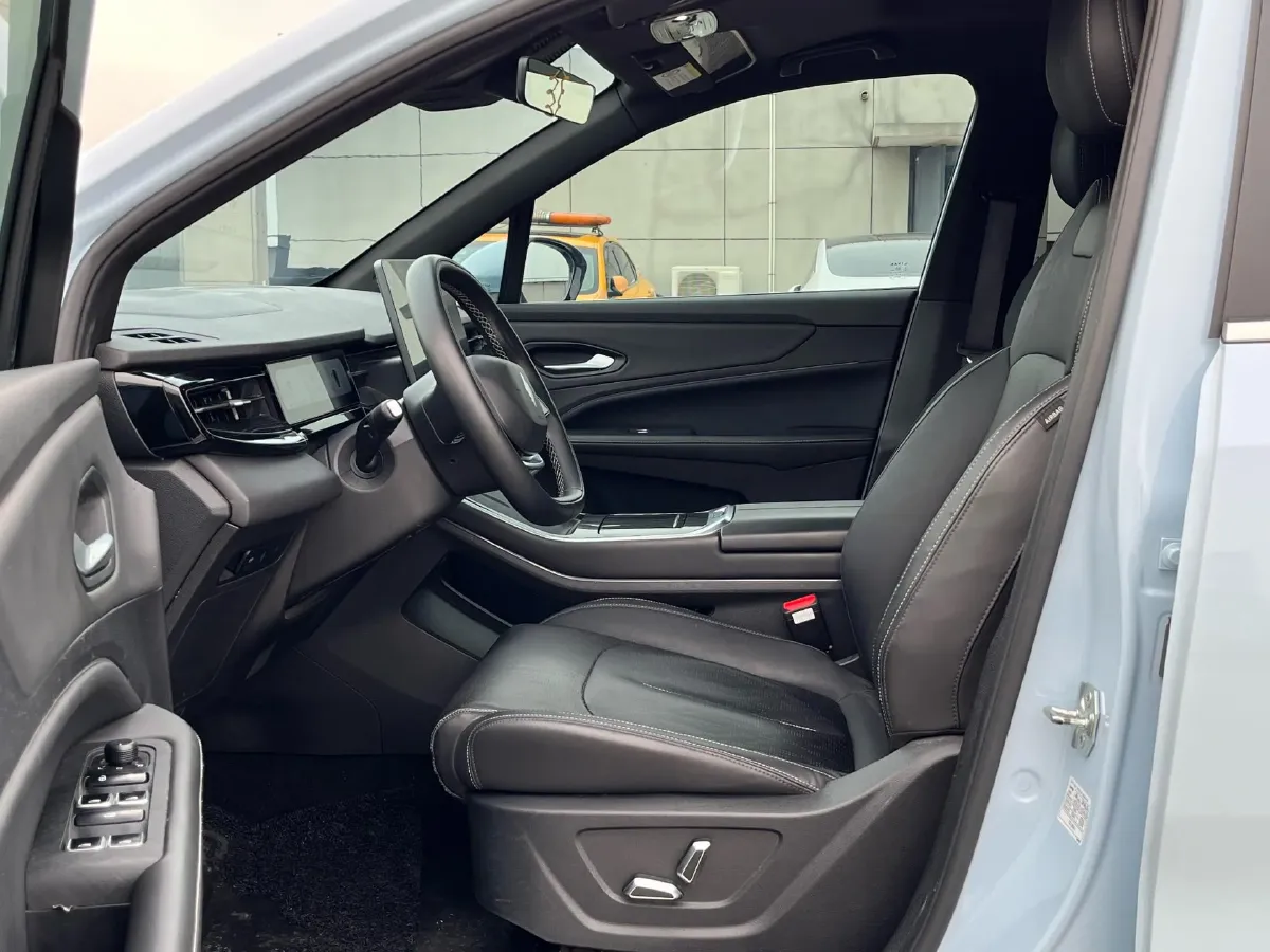 2023 Livan 7 BEV 50.4KWH,autocango,china used car exporter,china ev exporter,chinese used car exporter,chinese used ev exporter