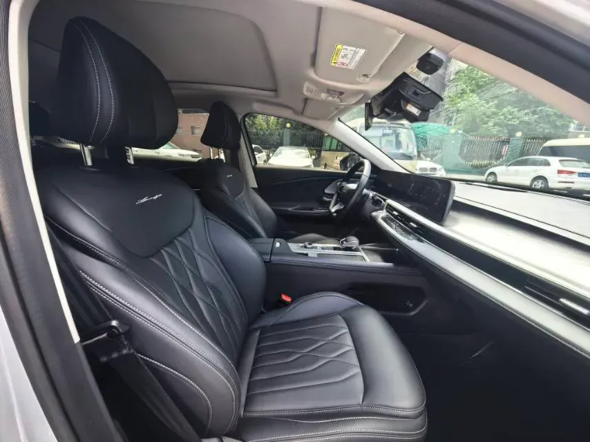 2025 Chery Arrizo 8 1.6T 197HP L4 7DCT,autocango,china used car exporter,china ev exporter,chinese used car exporter,chinese used ev exporter