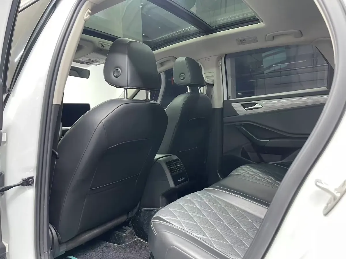 2023 Volkswagen Sagitar 1.4T 150HP L4 7DCT,autocango,china used car exporter,china ev exporter,chinese used car exporter,chinese used ev exporter