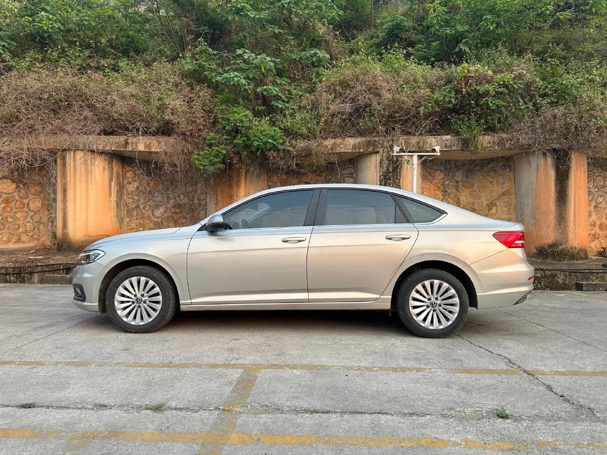 2021 Volkswagen Lavida 1.4T 150HP L4 7DCT,autocango,china used car exporter,china ev exporter,chinese used car exporter,chinese used ev exporter