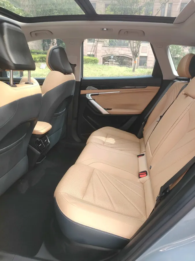 2023 Geely StarRay 1.5T 181HP L4 7DCT,autocango,china used car exporter,china ev exporter,chinese used car exporter,chinese used ev exporter