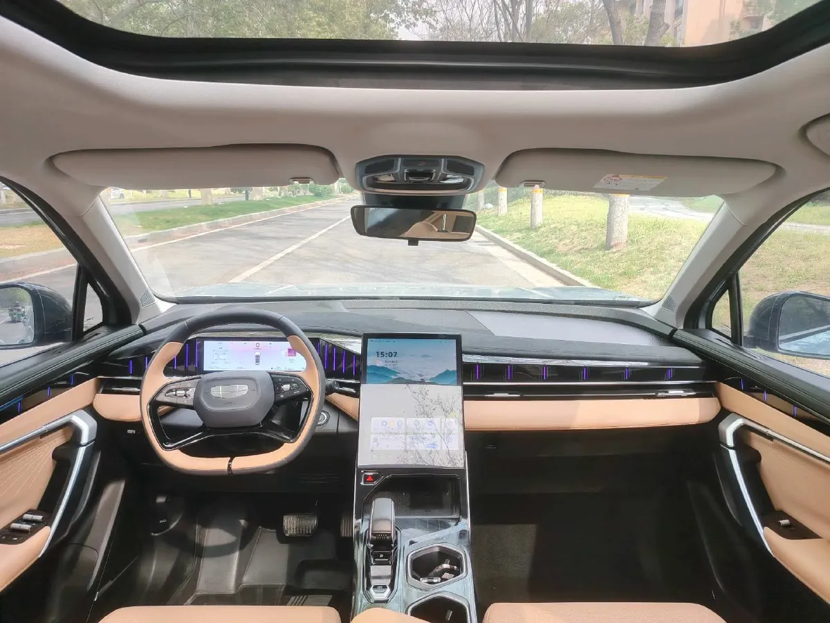 2023 Geely StarRay 1.5T 181HP L4 7DCT,autocango,china used car exporter,china ev exporter,chinese used car exporter,chinese used ev exporter