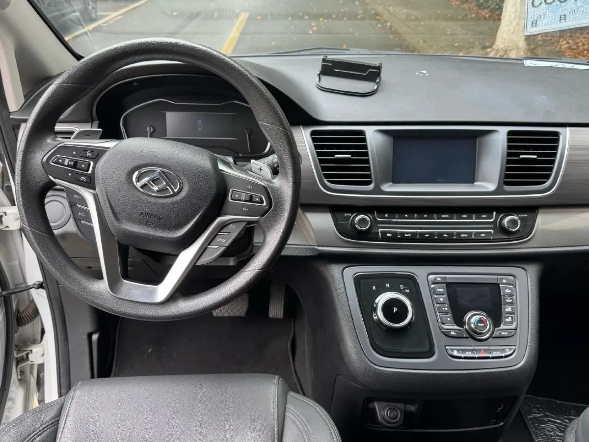 2022 MAXUS G10 2.0T 224HP L4 8AT,autocango,china used car exporter,china ev exporter,chinese used car exporter,chinese used ev exporter