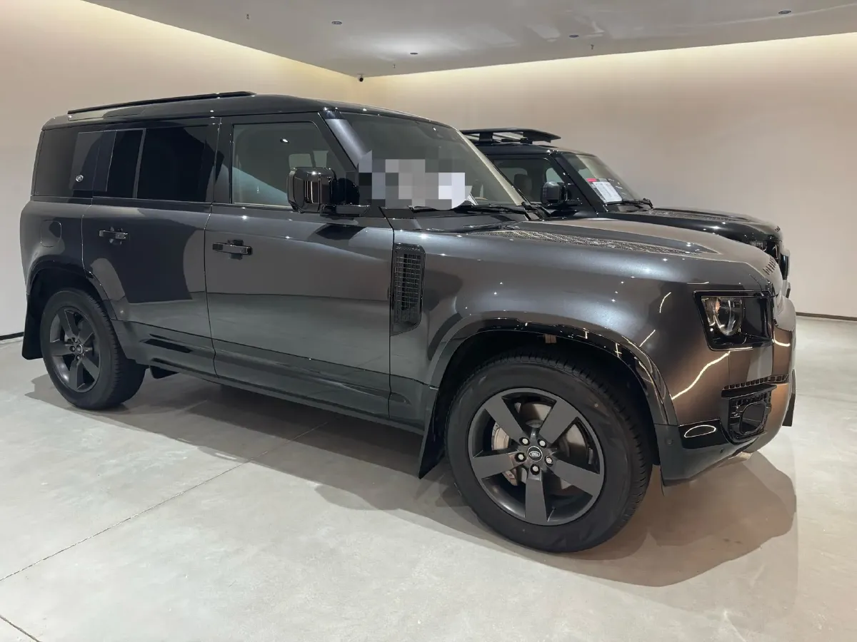 2024 Land Rover Defender 3.0T 400HP L6 8AT,autocango,china used car exporter,china ev exporter,chinese used car exporter,chinese used ev exporter