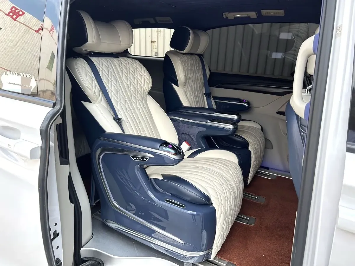 2020 Buick GL8 2.0T 237HP L4 9AT,autocango,china used car exporter,china ev exporter,chinese used car exporter,chinese used ev exporter