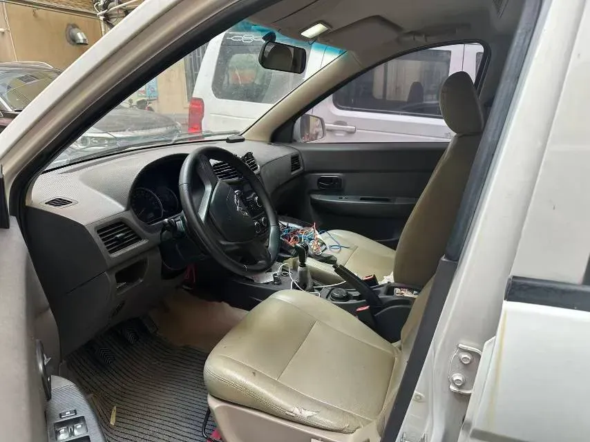 2016 WuLing HongGuang 1.5L 112HP L4 5MT,autocango,china used car exporter,china ev exporter,chinese used car exporter,chinese used ev exporter