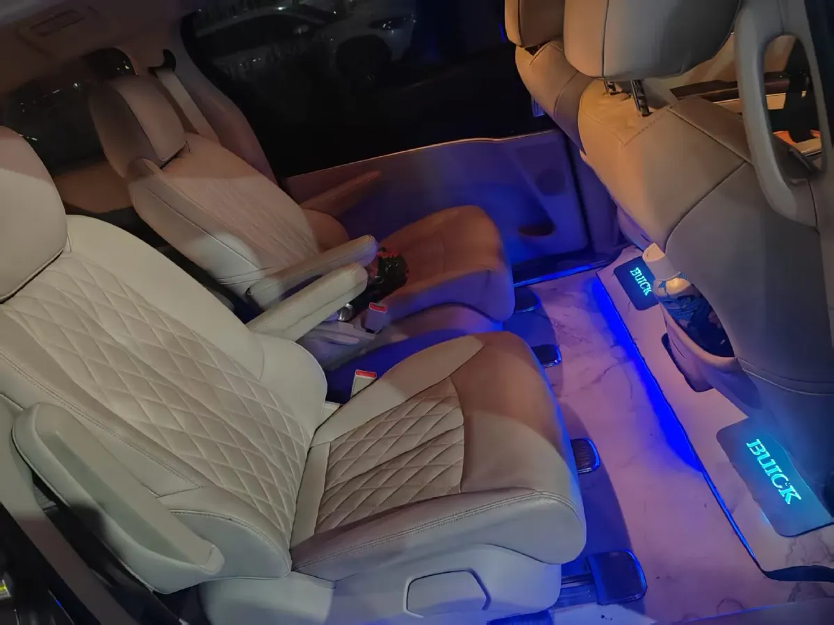 2023 Buick GL8 2.0T 237HP L4 9AT,autocango,china used car exporter,china ev exporter,chinese used car exporter,chinese used ev exporter