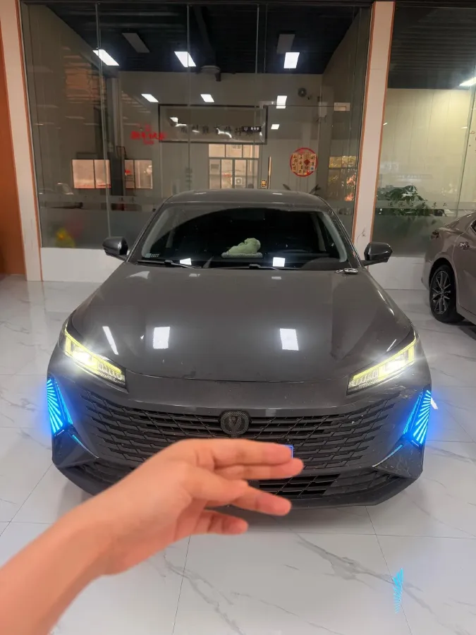 2023 ChangAn Lamore 1.5T 170HP L4 7DCT,autocango,china used car exporter,china ev exporter,chinese used car exporter,chinese used ev exporter