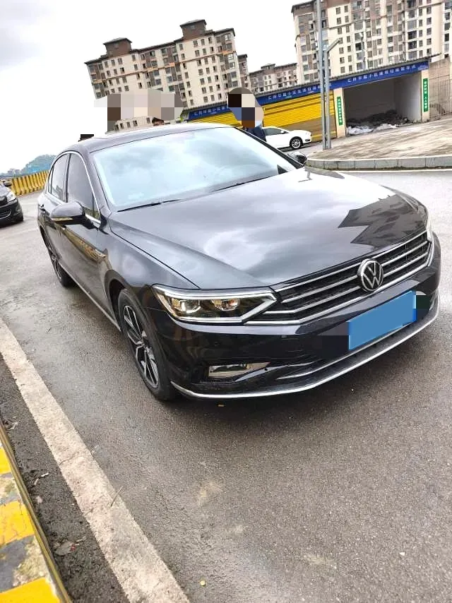2020 Volkswagen Magotan 2.0T 186HP L4 7DCT,autocango,china used car exporter,china ev exporter,chinese used car exporter,chinese used ev exporter