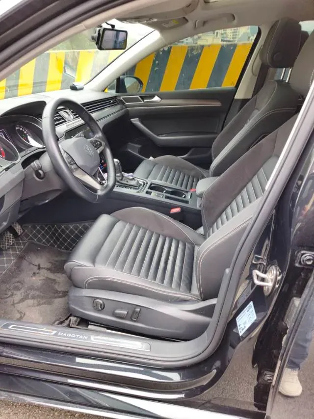 2020 Volkswagen Magotan 2.0T 186HP L4 7DCT,autocango,china used car exporter,china ev exporter,chinese used car exporter,chinese used ev exporter