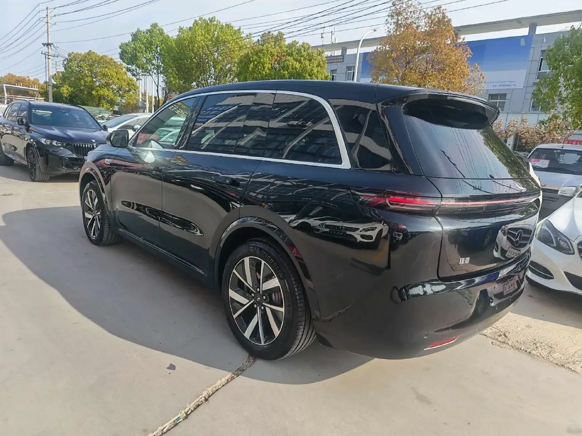 2023 Li L8 Range Extended 154HP REEV 40.9KWH,autocango,china used car exporter,china ev exporter,chinese used car exporter,chinese used ev exporter