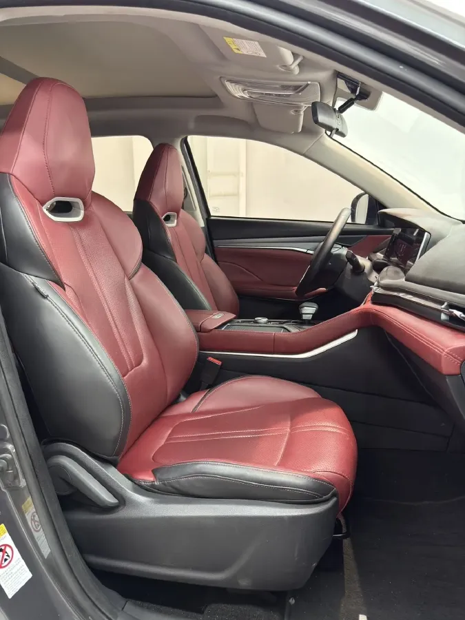 2022 ChangAn CS75 Plus 1.5T 178HP L4 6AT,autocango,china used car exporter,china ev exporter,chinese used car exporter,chinese used ev exporter