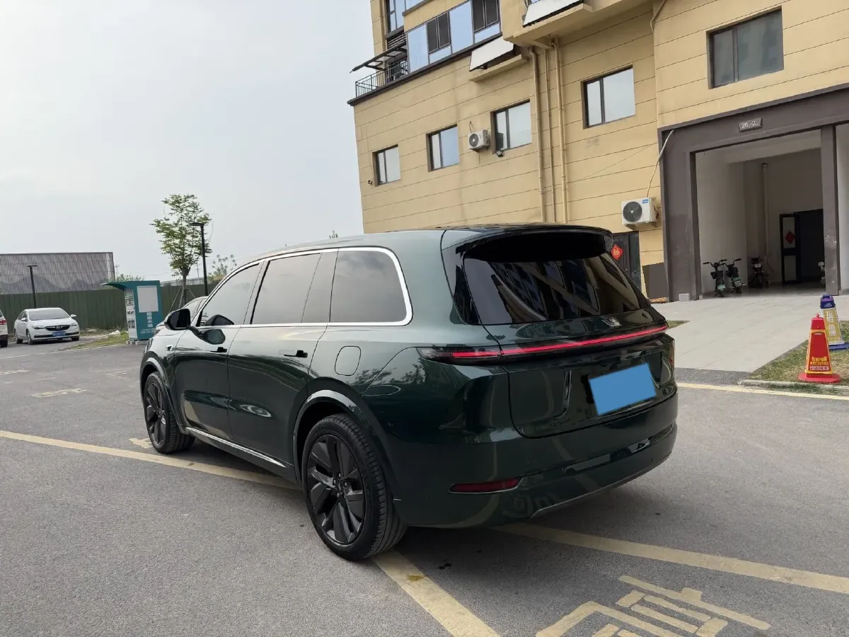 2022 Li L9 Range Extended 154HP REEV 42.6KWH,autocango,china used car exporter,china ev exporter,chinese used car exporter,chinese used ev exporter