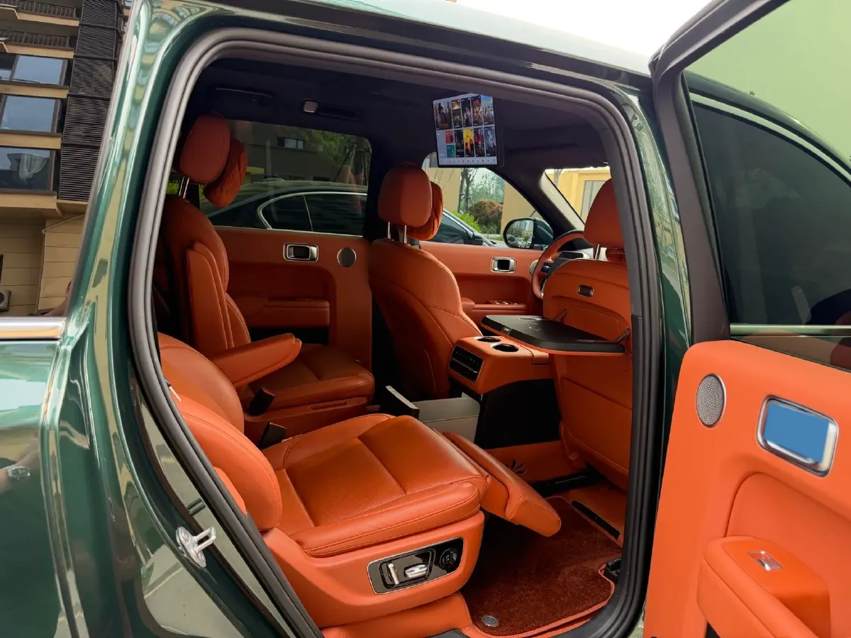 2022 Li L9 Range Extended 154HP REEV 42.6KWH,autocango,china used car exporter,china ev exporter,chinese used car exporter,chinese used ev exporter