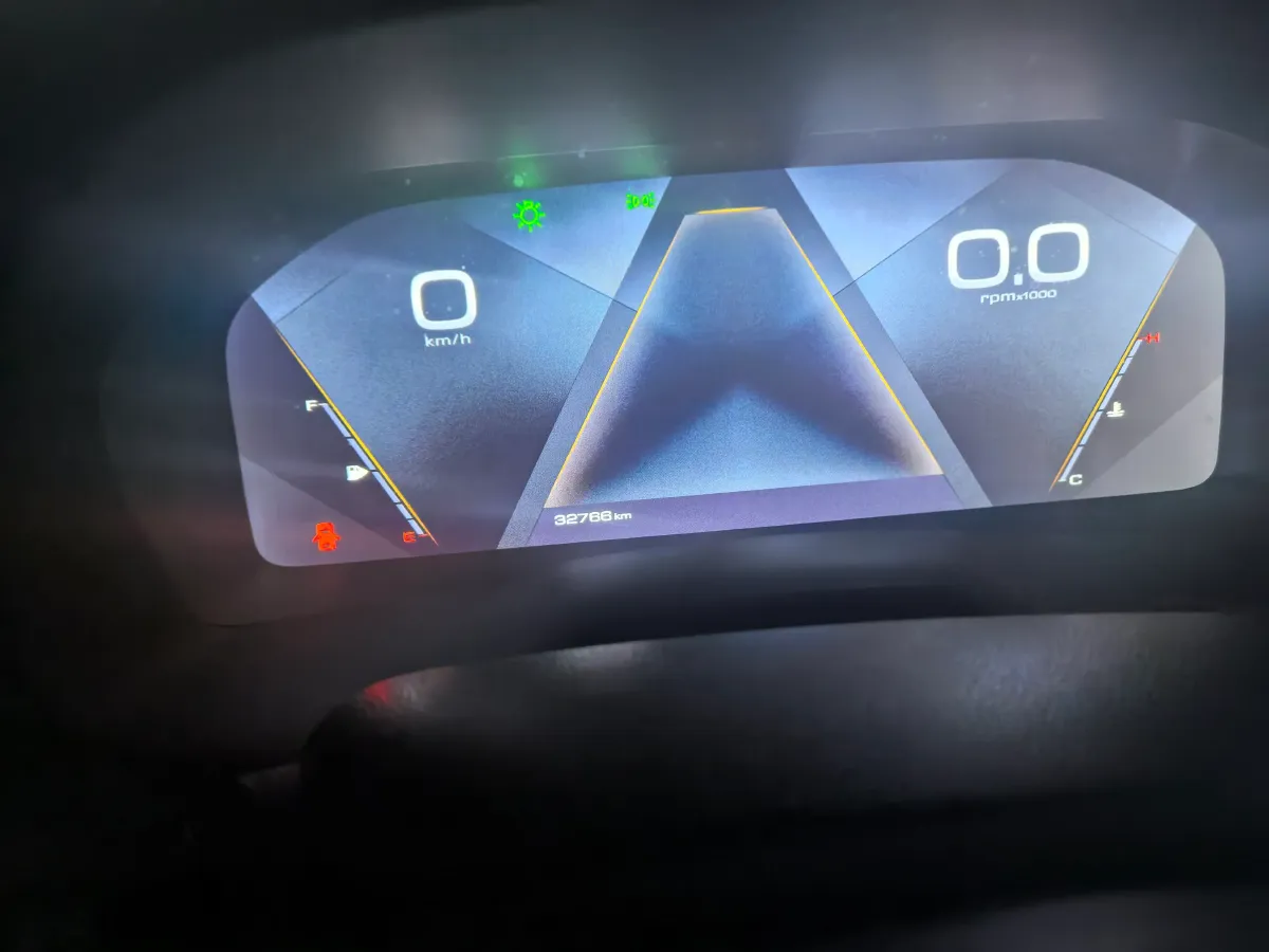 2019 WEY VV7 2.0T 227HP L4 7DCT,autocango,china used car exporter,china ev exporter,chinese used car exporter,chinese used ev exporter