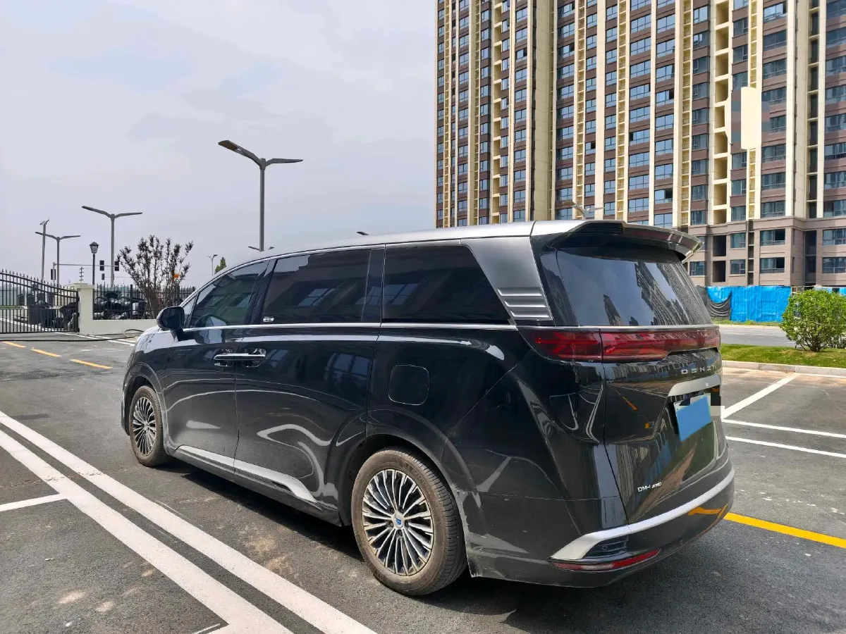 2022 Mercedes-Benz GLC Class 2.0T 197HP L4 9AT,autocango,china used car exporter,china ev exporter,chinese used car exporter,chinese used ev exporter