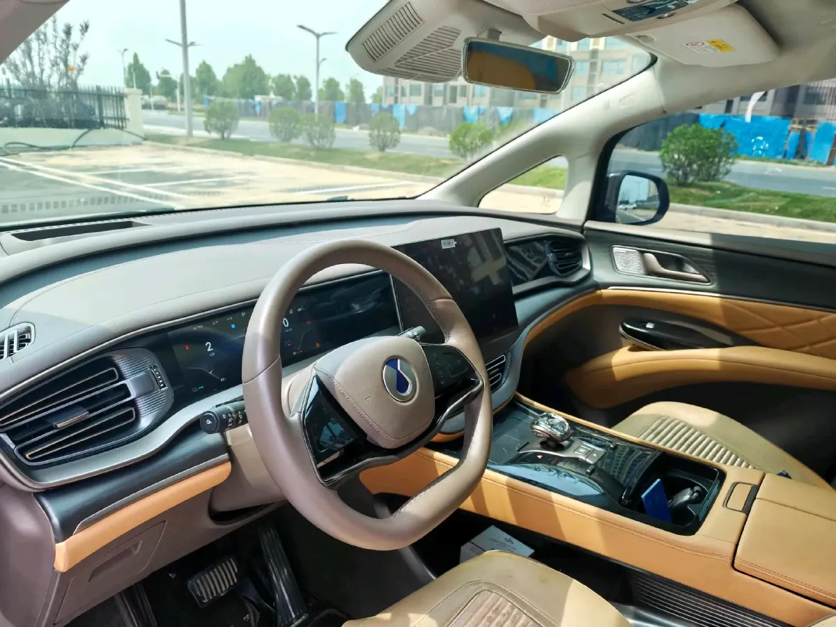 2022 Mercedes-Benz GLC Class 2.0T 197HP L4 9AT,autocango,china used car exporter,china ev exporter,chinese used car exporter,chinese used ev exporter