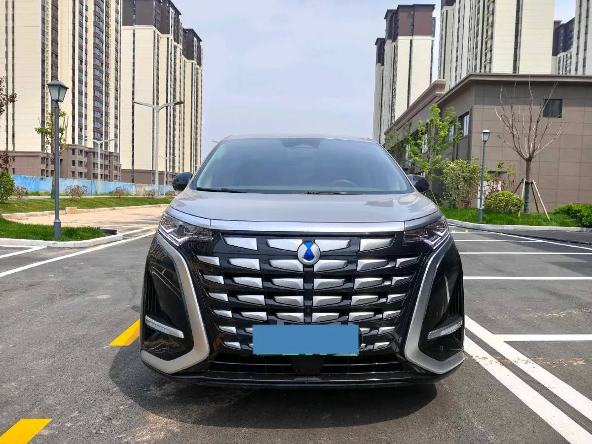 2022 Mercedes-Benz GLC Class 2.0T 197HP L4 9AT,autocango,china used car exporter,china ev exporter,chinese used car exporter,chinese used ev exporter