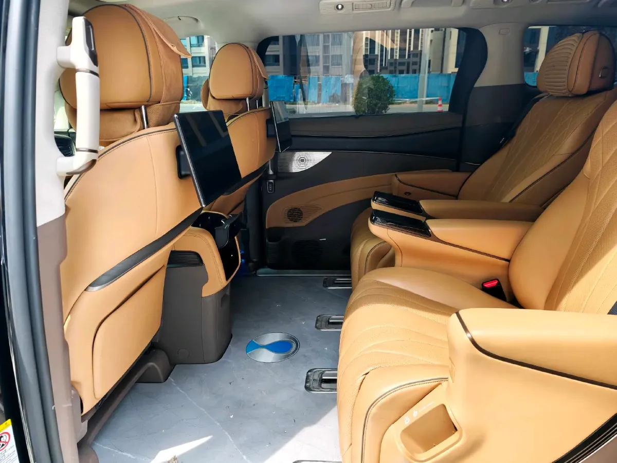 2022 Mercedes-Benz GLC Class 2.0T 197HP L4 9AT,autocango,china used car exporter,china ev exporter,chinese used car exporter,chinese used ev exporter