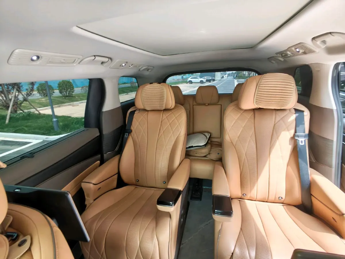 2022 Mercedes-Benz GLC Class 2.0T 197HP L4 9AT,autocango,china used car exporter,china ev exporter,chinese used car exporter,chinese used ev exporter