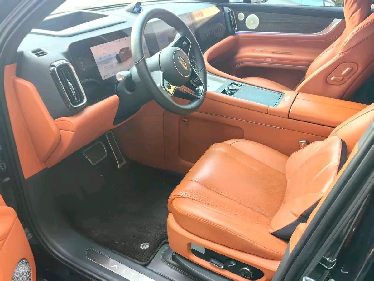 2024 AITO AITO M9 1.5T 152HP L4 REEV 42KWH,autocango,china used car exporter,china ev exporter,chinese used car exporter,chinese used ev exporter