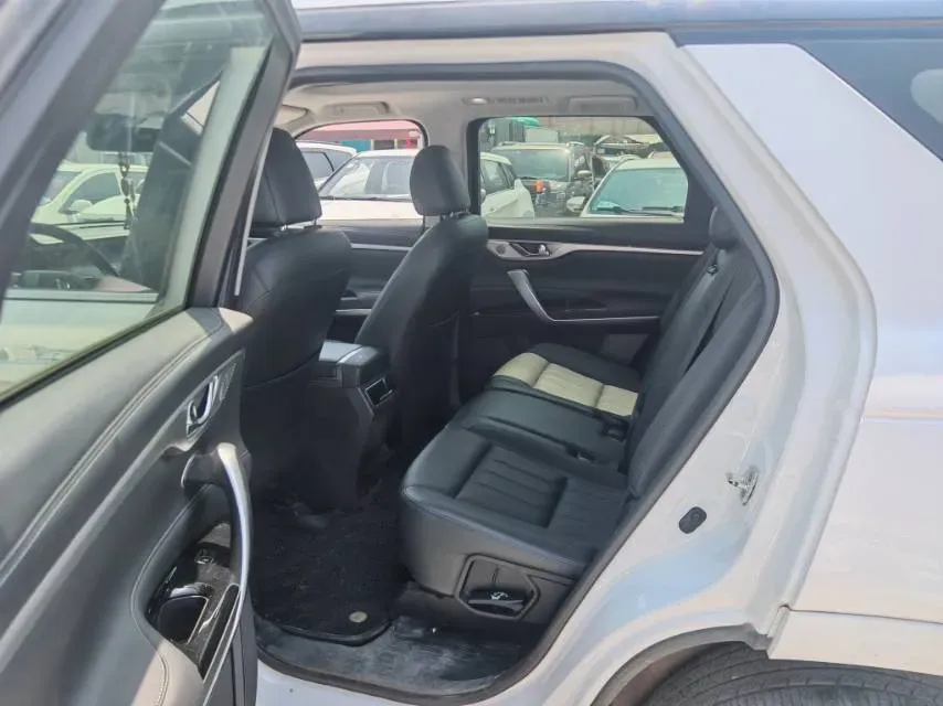 2019 ChangAn CS95 2.0T 233HP L4 6AT,autocango,china used car exporter,china ev exporter,chinese used car exporter,chinese used ev exporter