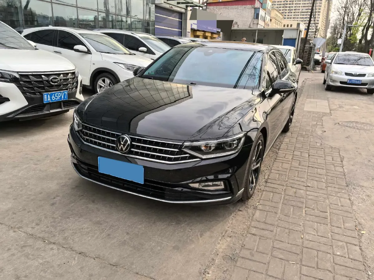 2023 Volkswagen Magotan 2.0T 186HP L4 7DCT,autocango,china used car exporter,china ev exporter,chinese used car exporter,chinese used ev exporter