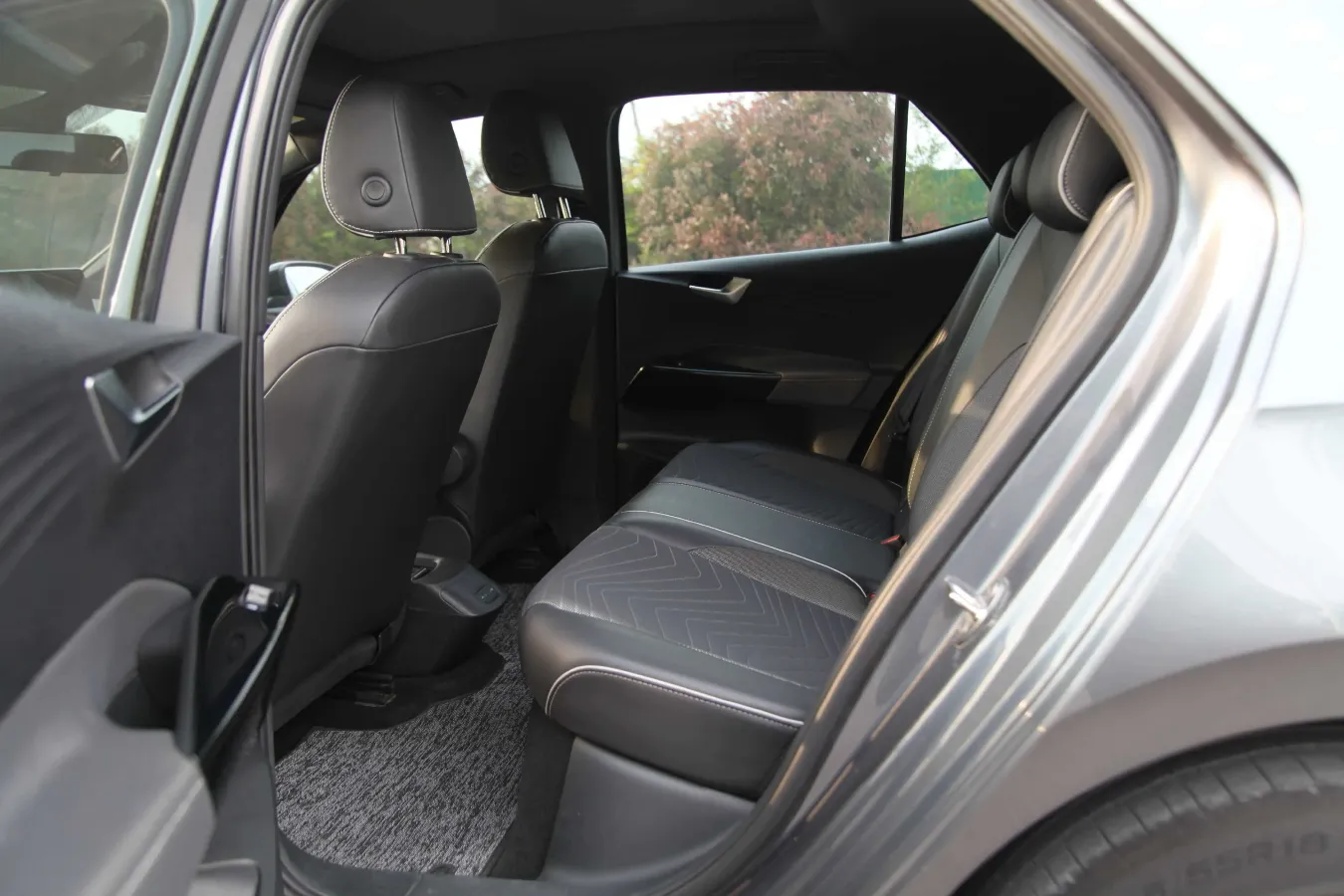 2022 Volkswagen ID.3 BEV 57.3KWH,autocango,china used car exporter,china ev exporter,chinese used car exporter,chinese used ev exporter