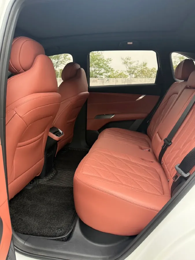 2025 ChangAn CS75 Plus 2.0T 233HP L4 8AT,autocango,china used car exporter,china ev exporter,chinese used car exporter,chinese used ev exporter