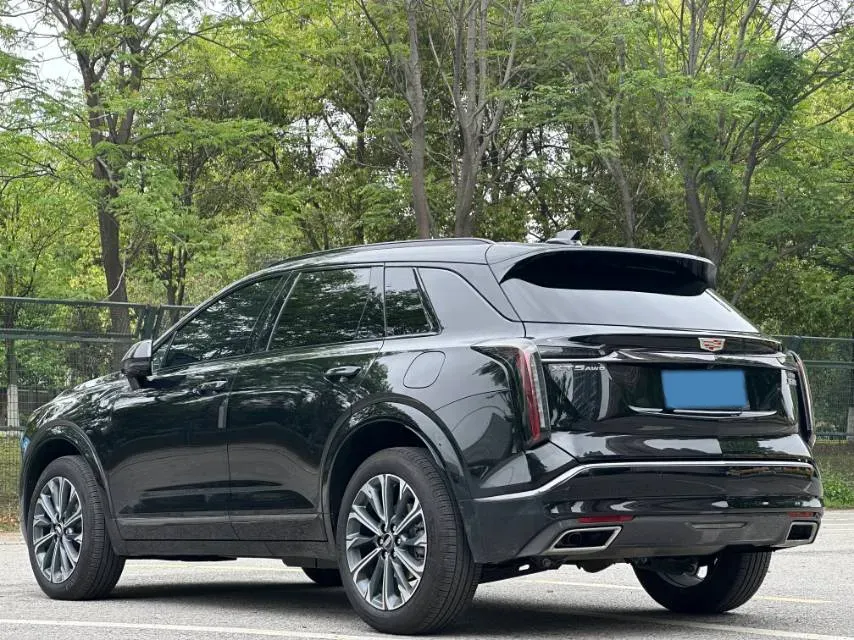 2025 Cadillac XT5 2.0T 237HP L4 9AT,autocango,china used car exporter,china ev exporter,chinese used car exporter,chinese used ev exporter