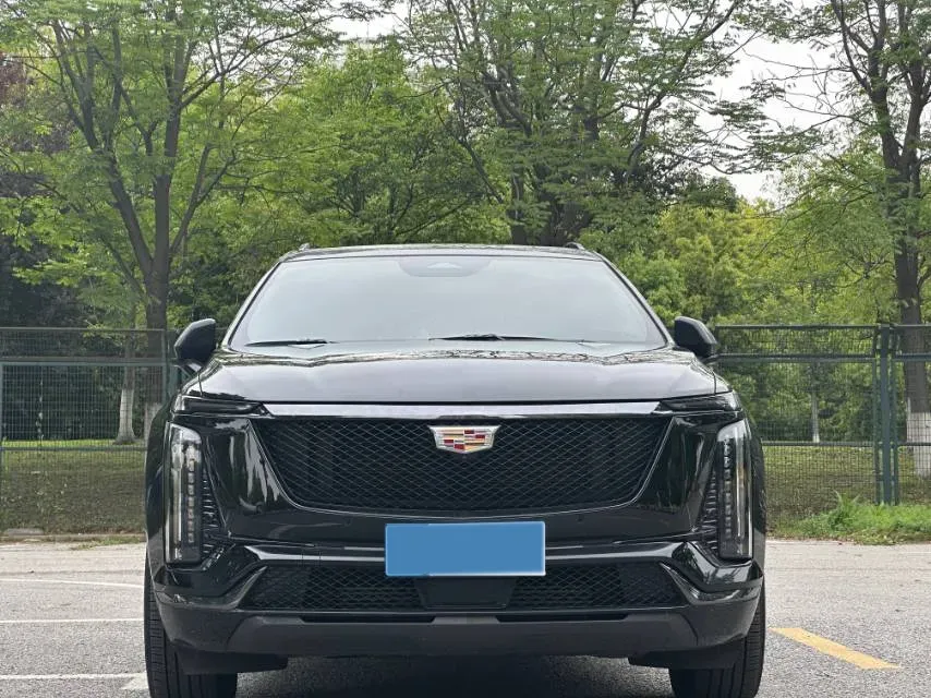 2025 Cadillac XT5 2.0T 237HP L4 9AT,autocango,china used car exporter,china ev exporter,chinese used car exporter,chinese used ev exporter