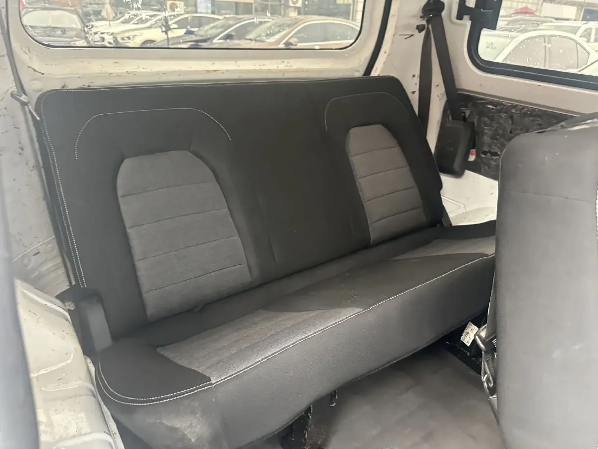 2021 WuLing HongGuang Plus 1.5L 99HP L4 6MT,autocango,china used car exporter,china ev exporter,chinese used car exporter,chinese used ev exporter