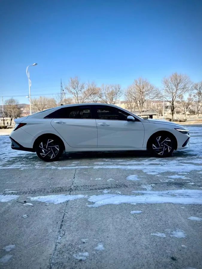 2023 Hyundai Elantra 1.5L 115HP L4 CVT,autocango,china used car exporter,china ev exporter,chinese used car exporter,chinese used ev exporter