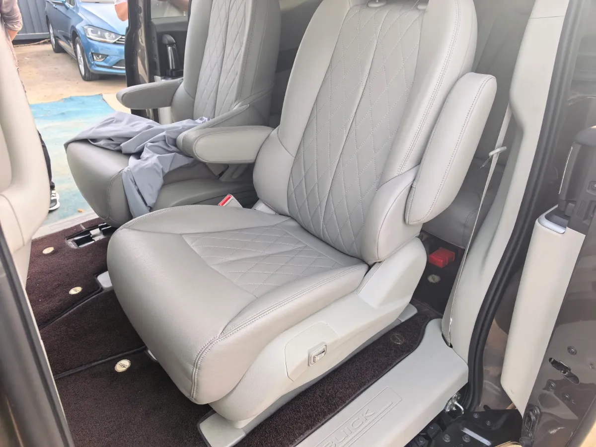 2023 Buick GL8 2.0T 237HP L4 9AT,autocango,china used car exporter,china ev exporter,chinese used car exporter,chinese used ev exporter