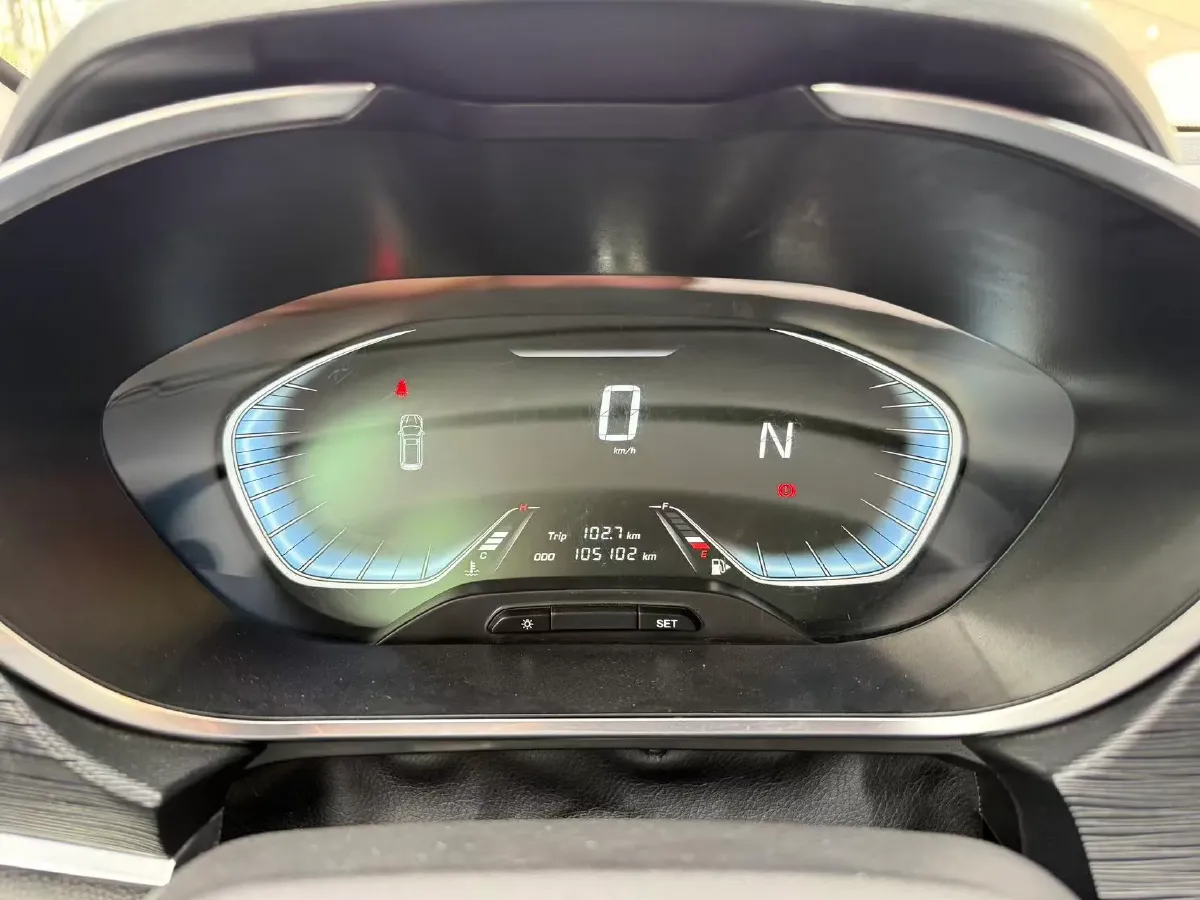 2019 BaoJun 530 1.5T 147HP L4 6MT,autocango,china used car exporter,china ev exporter,chinese used car exporter,chinese used ev exporter