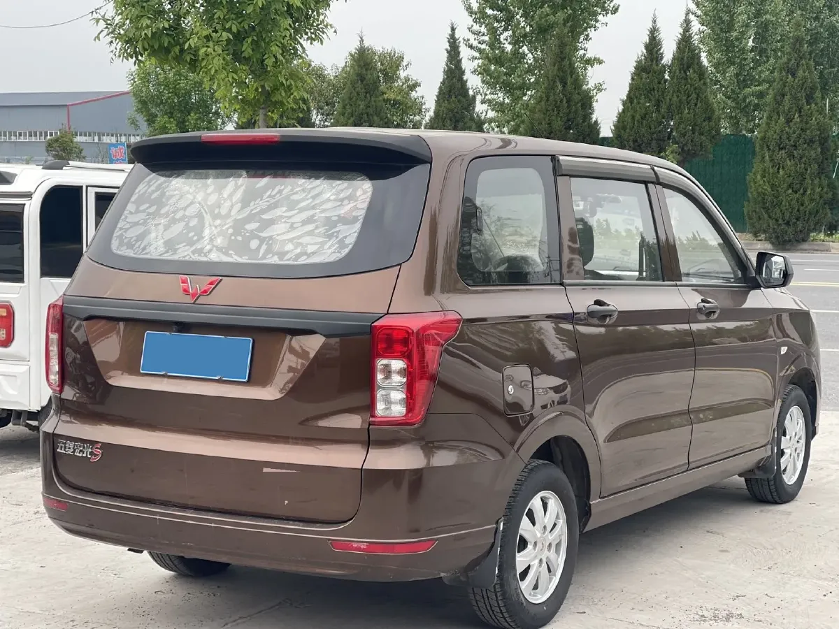 2019 WuLing HongGuang 1.5L 99HP L4 6MT,autocango,china used car exporter,china ev exporter,chinese used car exporter,chinese used ev exporter